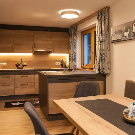 Daire Apartmenthaus Burgner Kappl (Landeck)